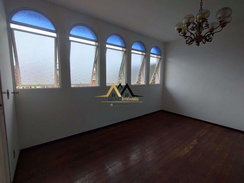 Casa à venda com 5 quartos, 360m² - Foto 18