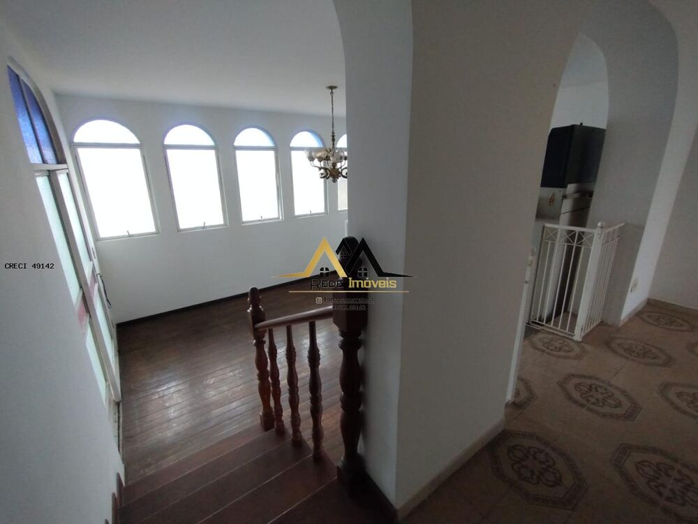 Casa à venda com 5 quartos, 360m² - Foto 17