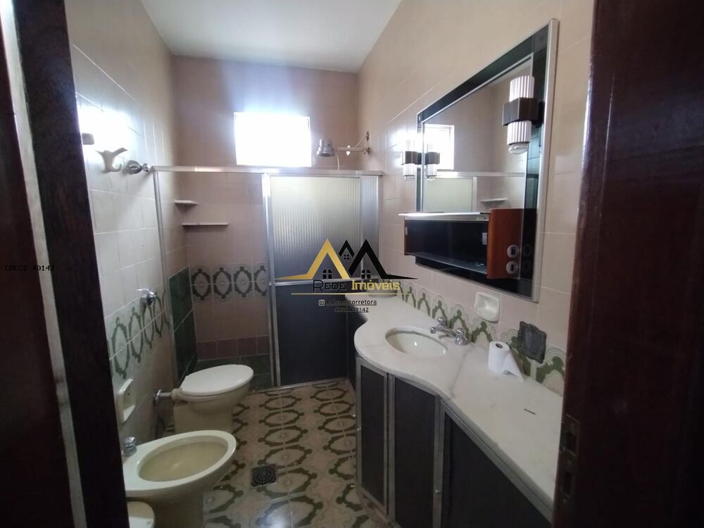 Casa à venda com 5 quartos, 360m² - Foto 27