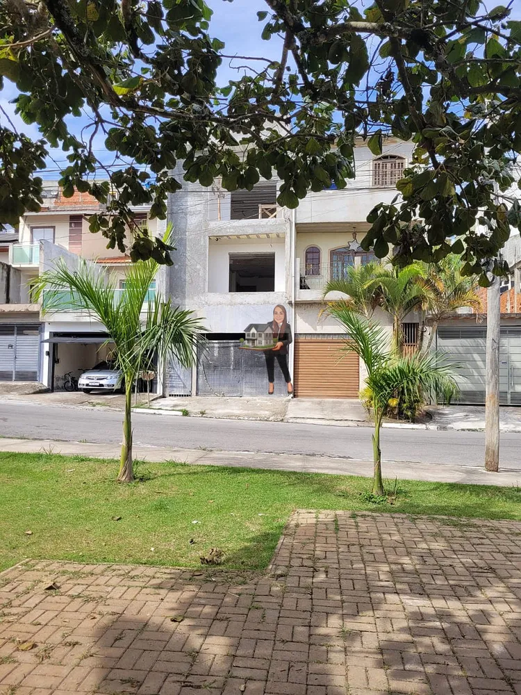 Sobrado, 3 quartos, 239 m² - Foto 1