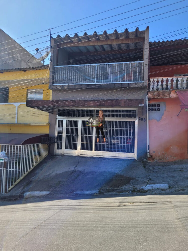 Casa à venda com 4 quartos, 5m² - Foto 1