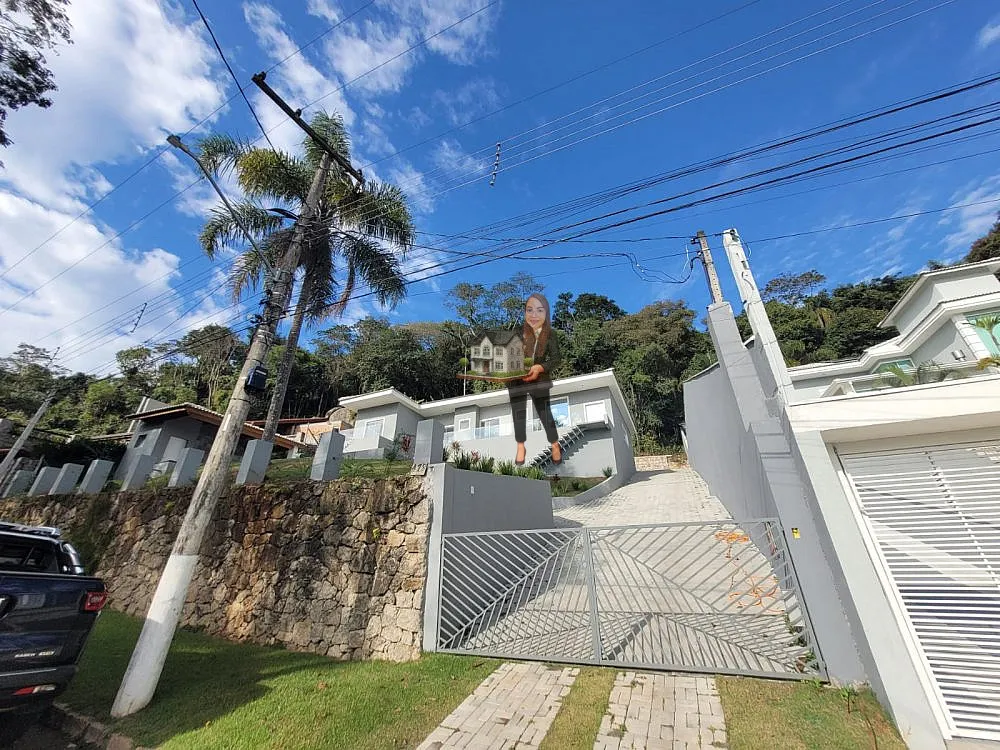 Casa, 3 quartos, 270 m² - Foto 1
