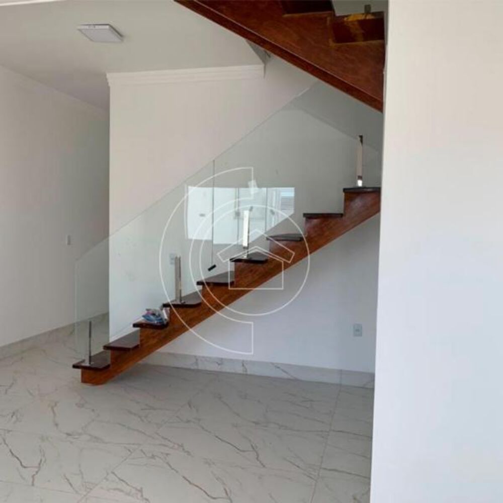 Sobrado à venda com 2 quartos, 105m² - Foto 4