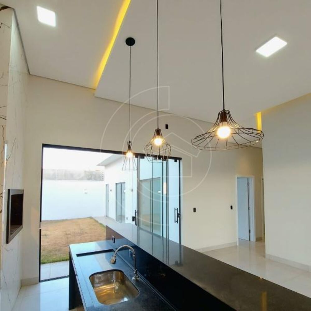 Casa à venda com 3 quartos, 138m² - Foto 3