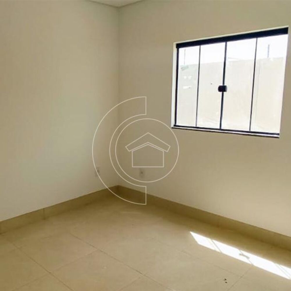 Casa à venda com 2 quartos, 67m² - Foto 1
