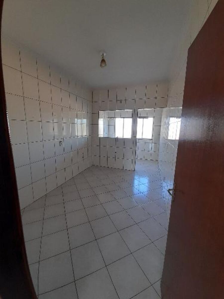 Apartamento para alugar com 3 quartos, 105m² - Foto 8