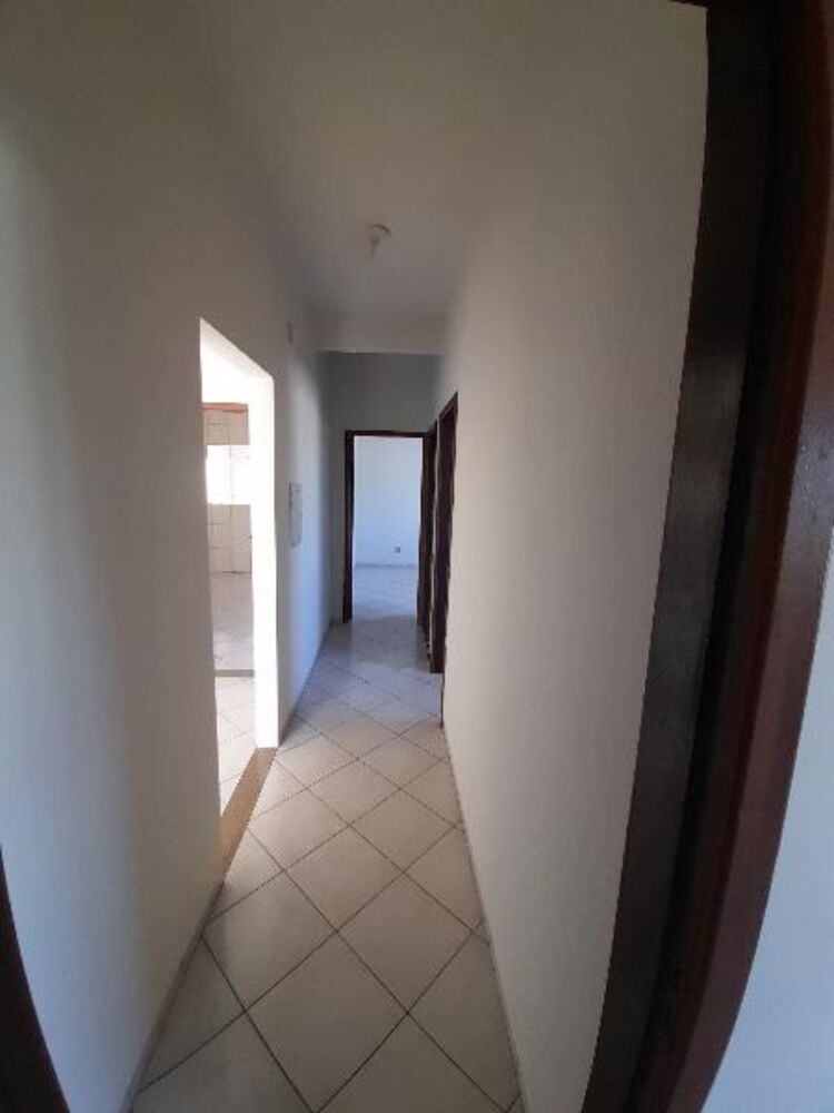 Apartamento para alugar com 3 quartos, 105m² - Foto 11