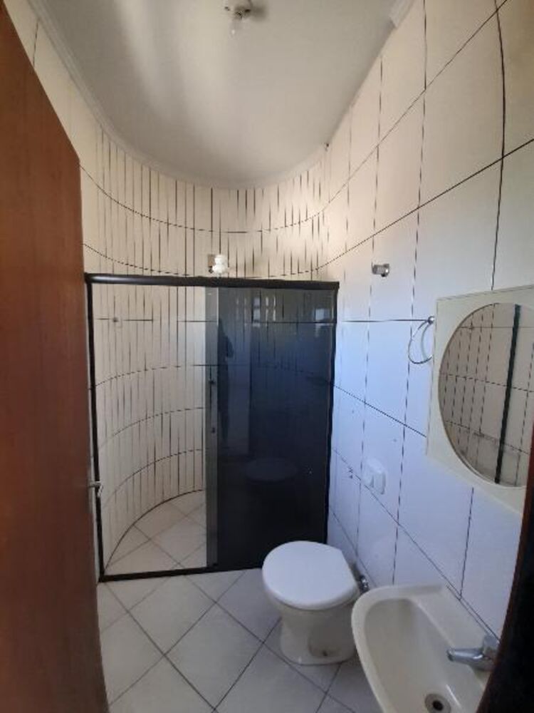 Apartamento para alugar com 3 quartos, 105m² - Foto 13