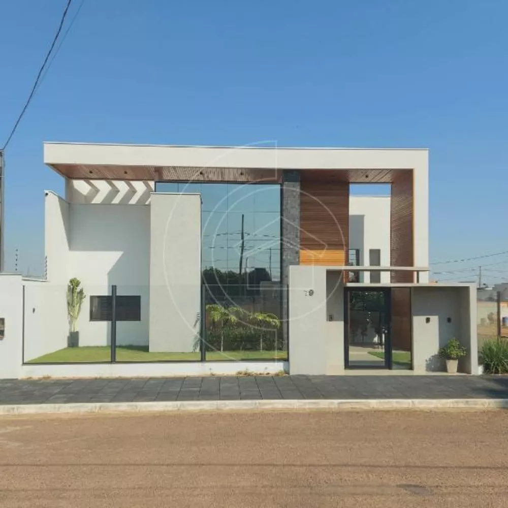 Casa à venda com 3 quartos, 215m² - Foto 2