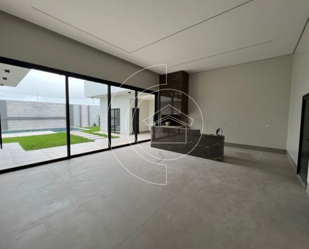 Casa à venda com 3 quartos, 300m² - Foto 3