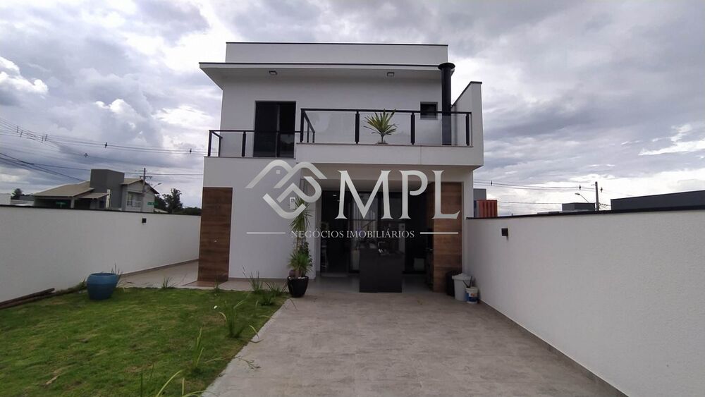 Casa de Condomínio para alugar com 3 quartos, 300m² - Foto 1