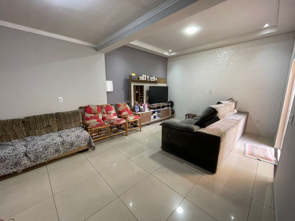 Casa, 3 quartos, 132 m² - Foto 1