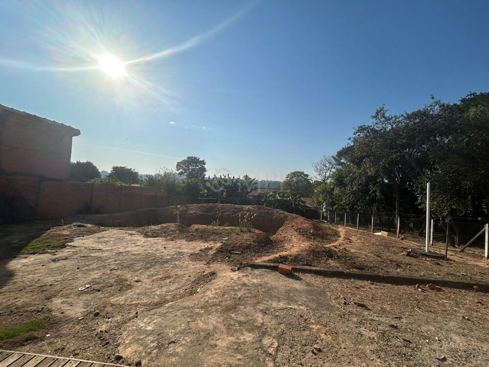 Chácara à venda com 2 quartos, 1000m² - Foto 2