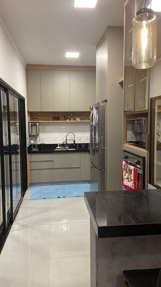 Casa de Condomínio para alugar com 3 quartos, 158m² - Foto 4