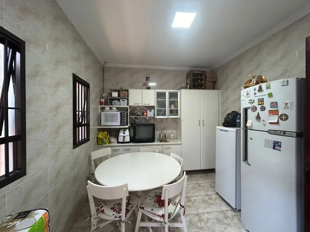 Casa, 3 quartos, 242 m² - Foto 14