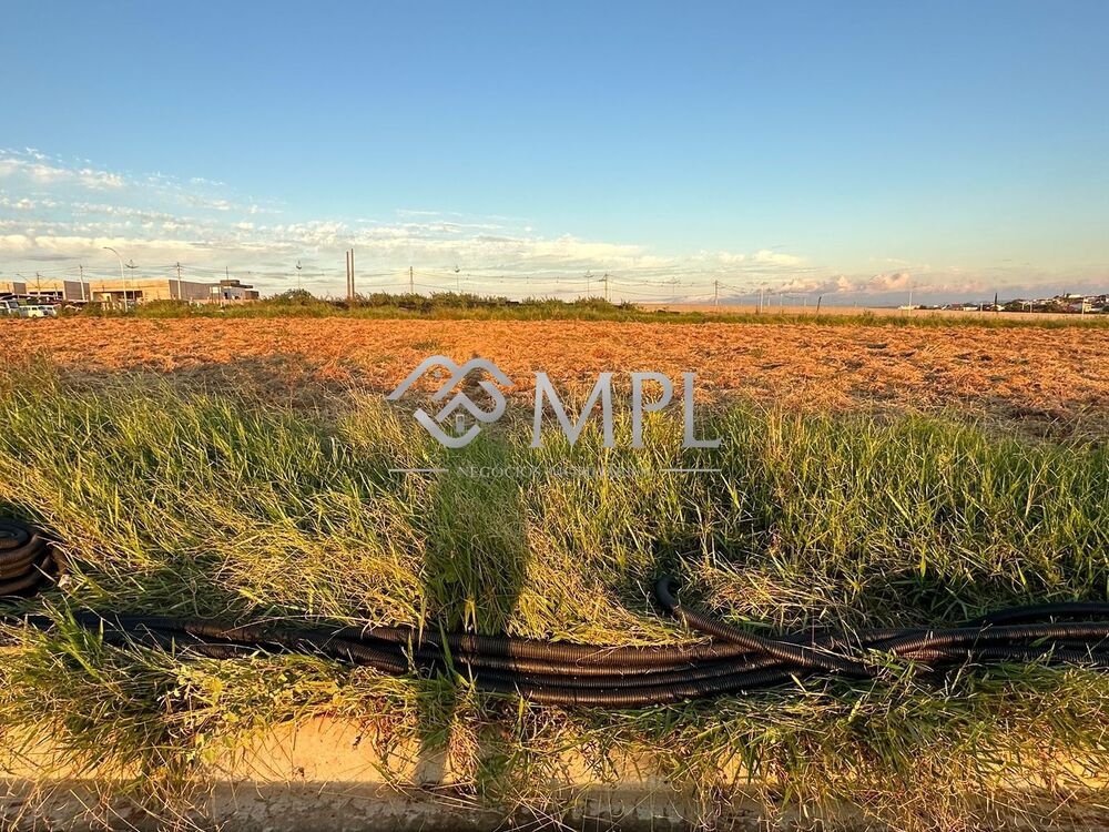 Terreno, 300 m² - Foto 1