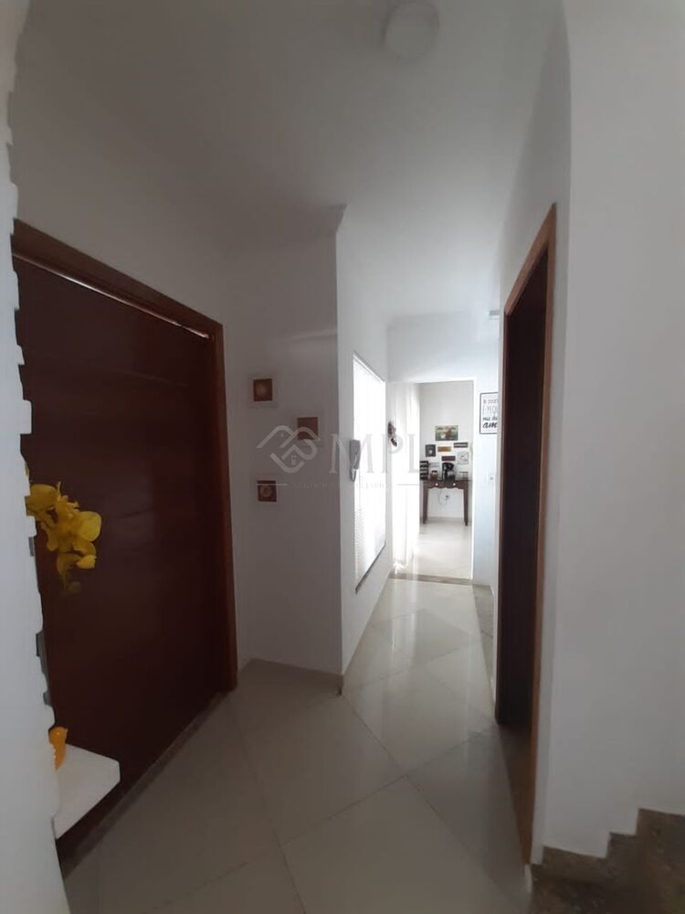 Casa, 4 quartos, 243 m² - Foto 4