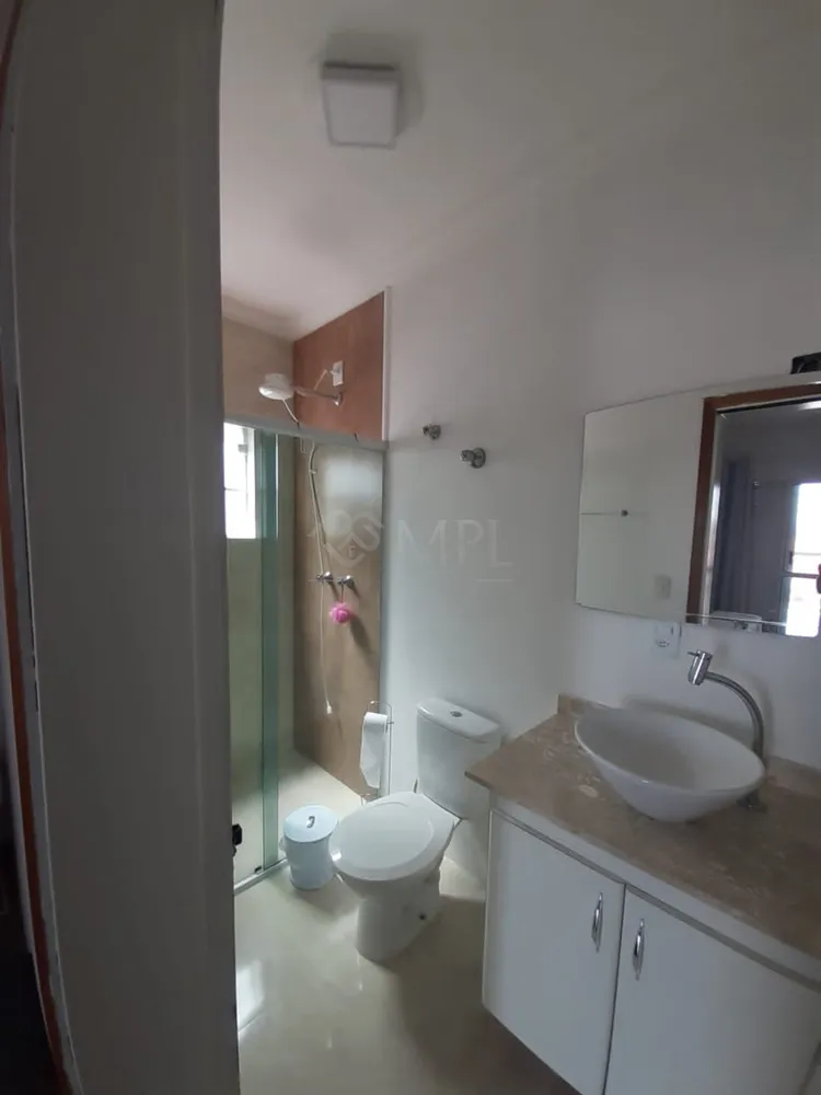Casa, 4 quartos, 243 m² - Foto 1