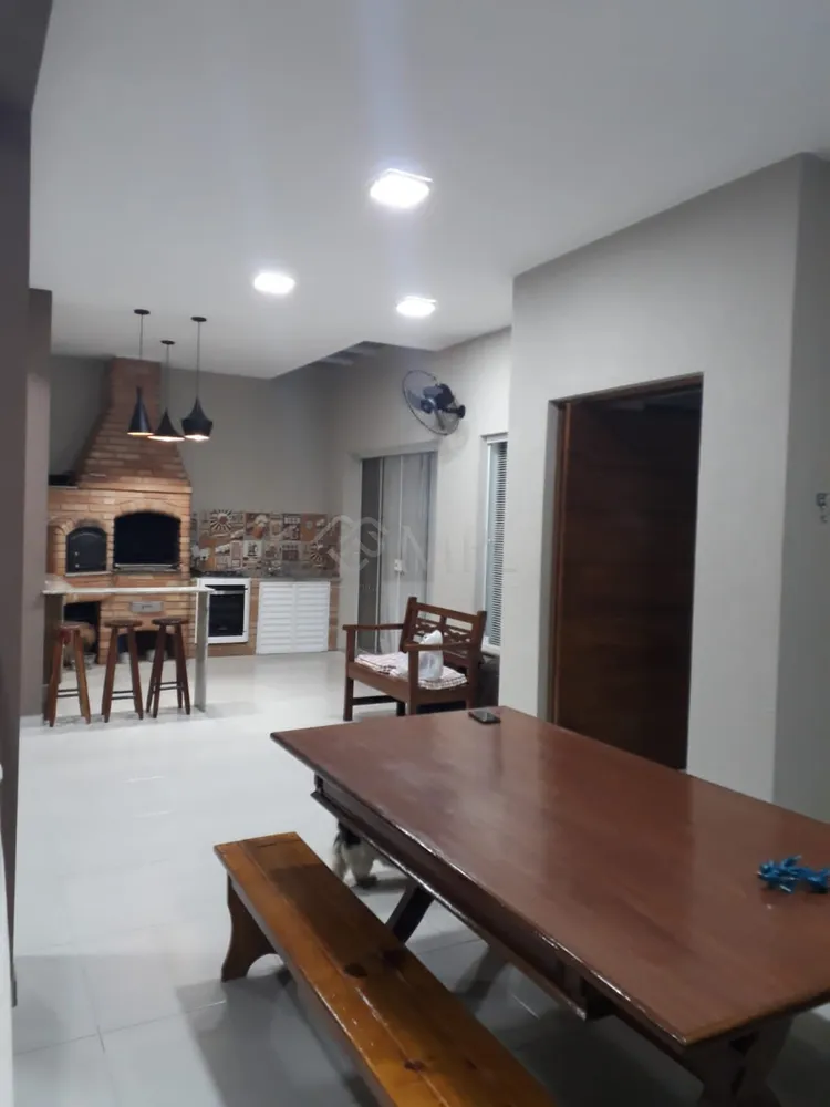 Casa, 4 quartos, 243 m² - Foto 11