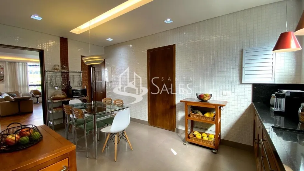 Apartamento, 4 quartos, 221 m² - Foto 2