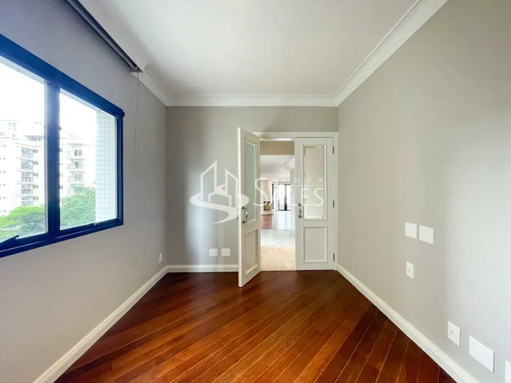 Apartamento, 3 quartos, 215 m² - Foto 2