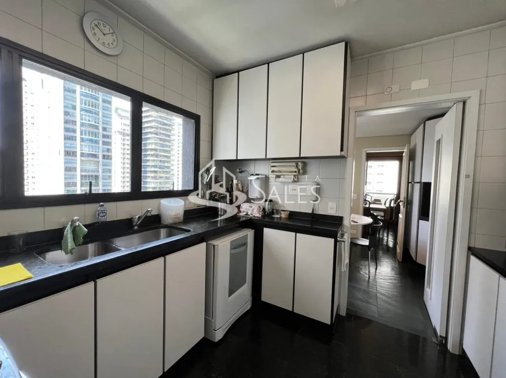 Apartamento, 3 quartos, 220 m² - Foto 1