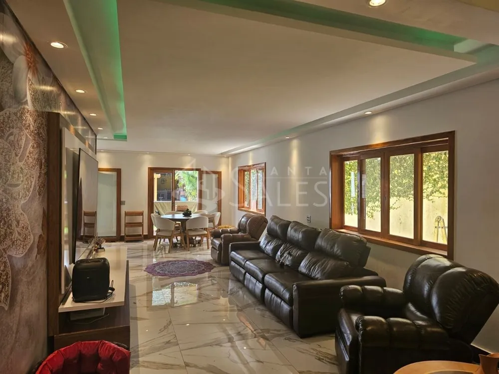 Casa, 5 quartos, 330 m² - Foto 1