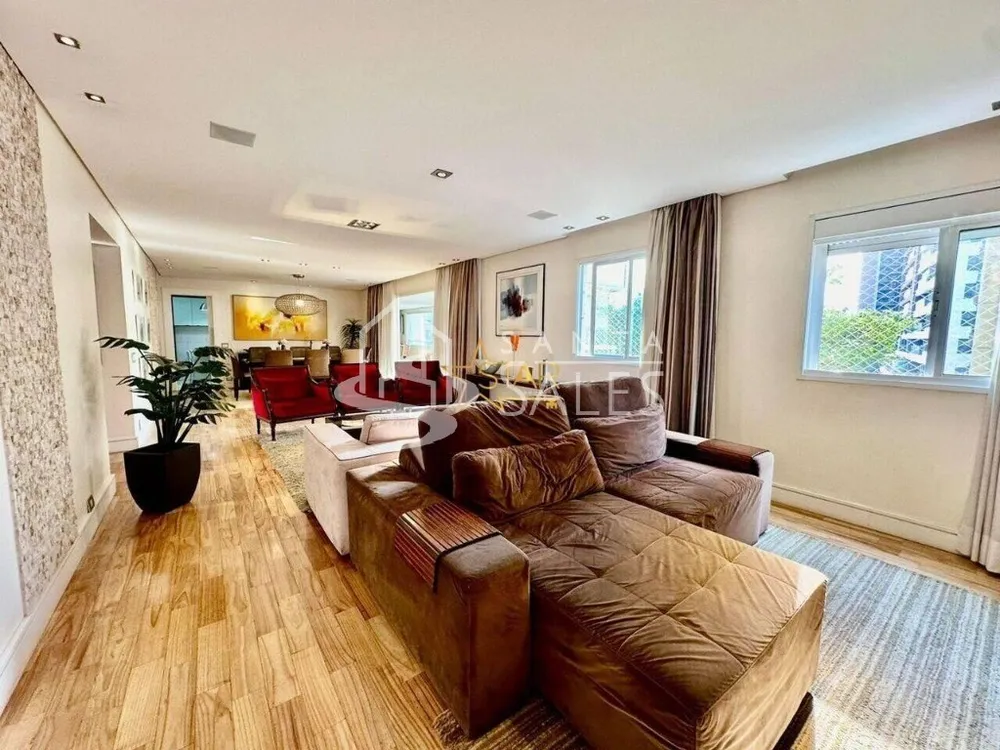 Apartamento, 3 quartos, 206 m² - Foto 2