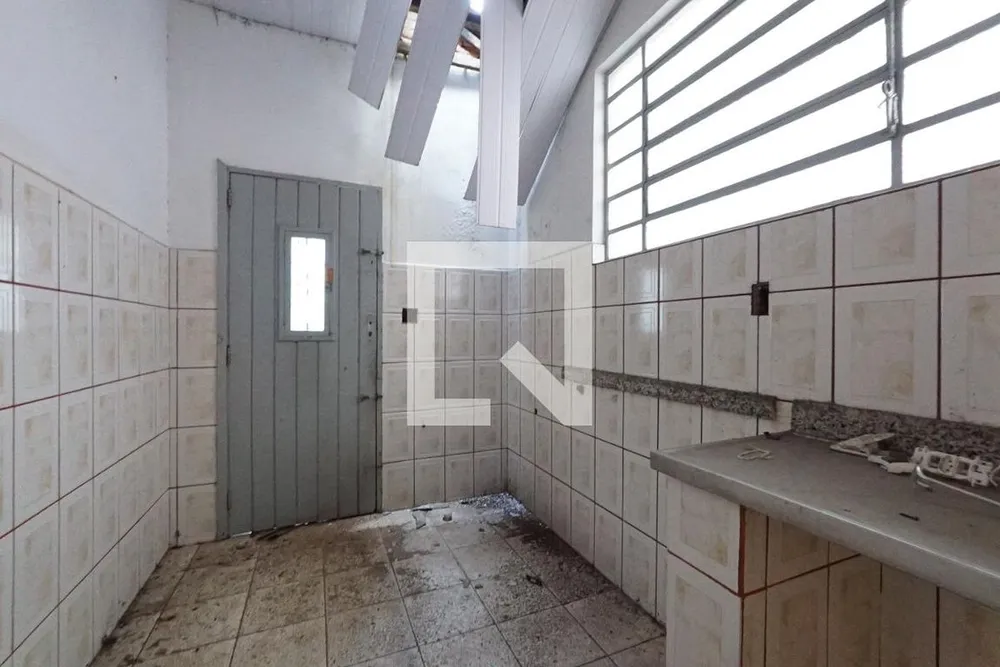 Casa, 2 quartos, 200 m² - Foto 1