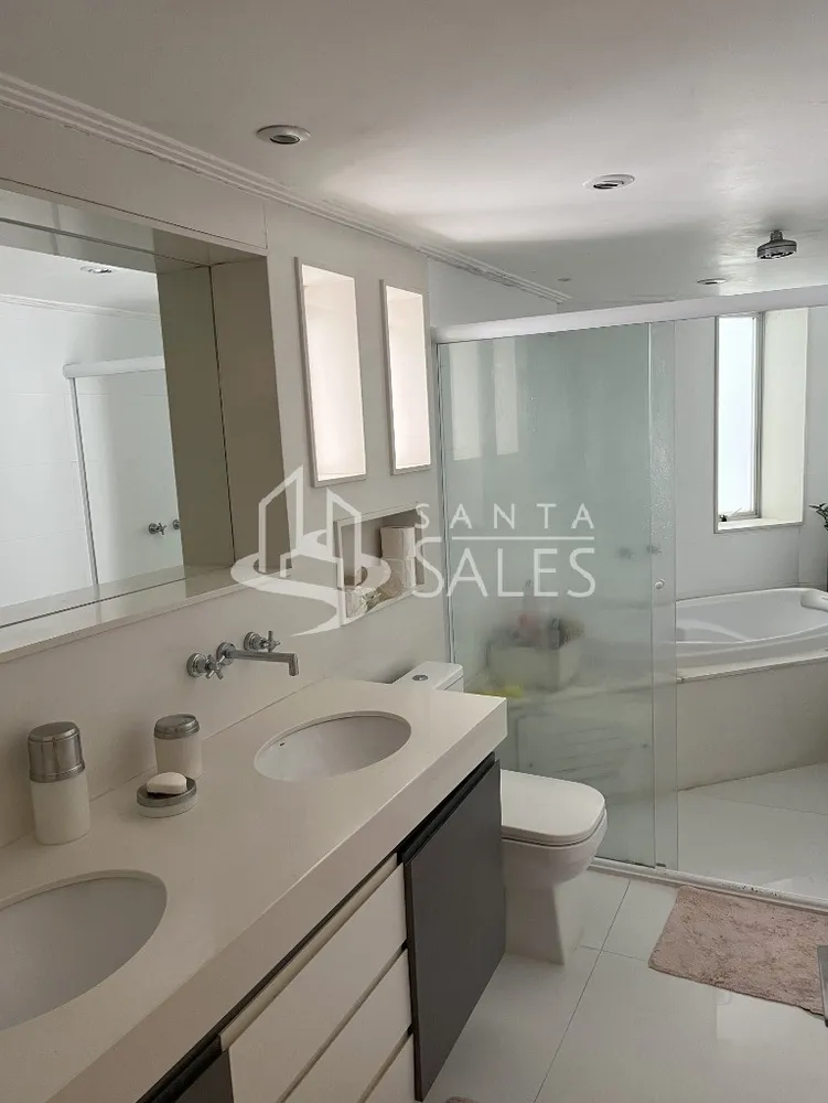 Apartamento, 3 quartos, 232 m² - Foto 2