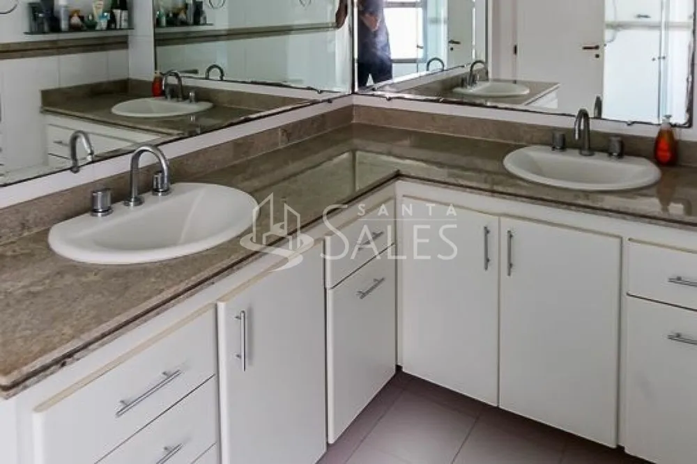 Apartamento, 3 quartos, 147 m² - Foto 1