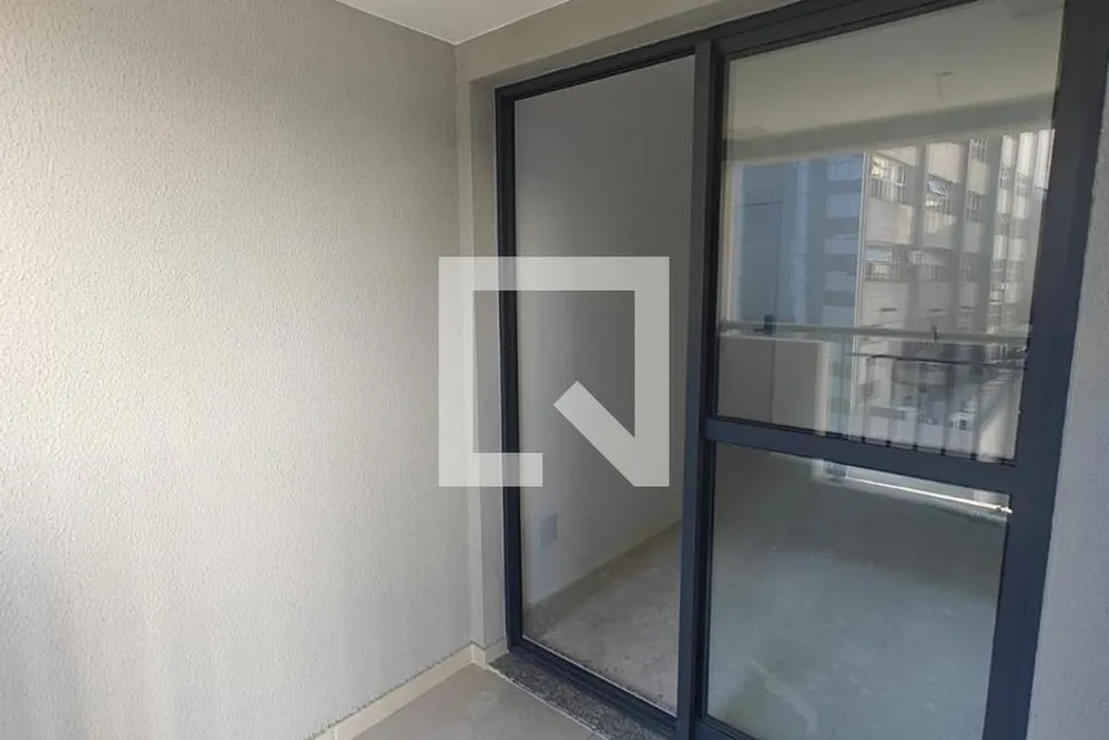 Apartamento, 1 quarto, 27 m² - Foto 2