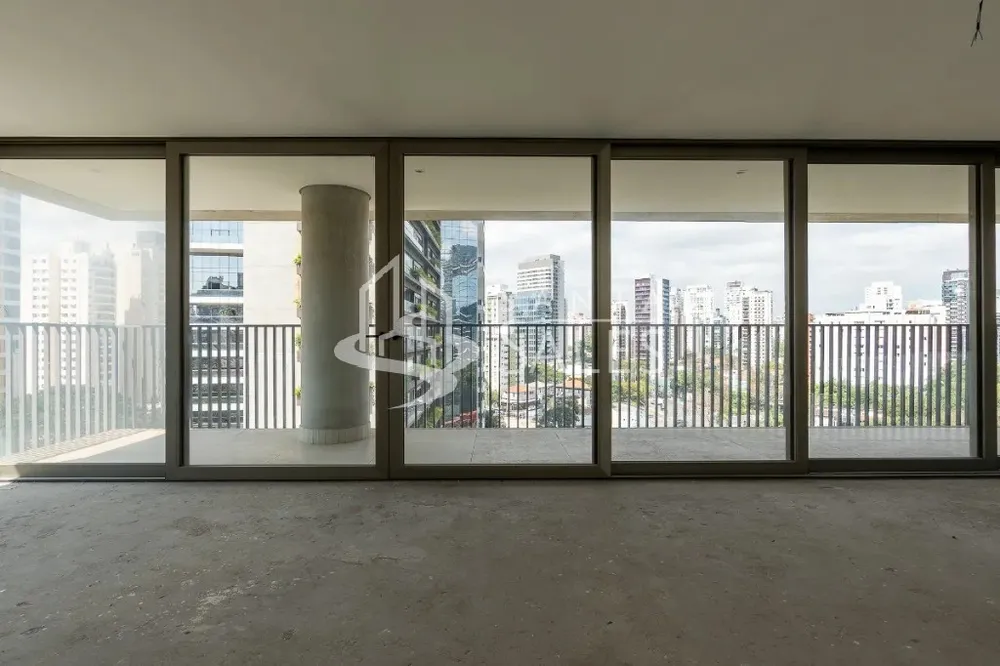 Apartamento, 3 quartos, 231 m² - Foto 1