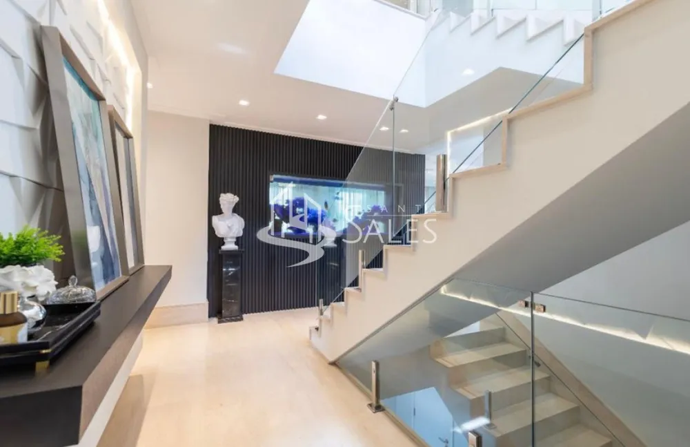 Sobrado, 4 quartos, 777 m² - Foto 1