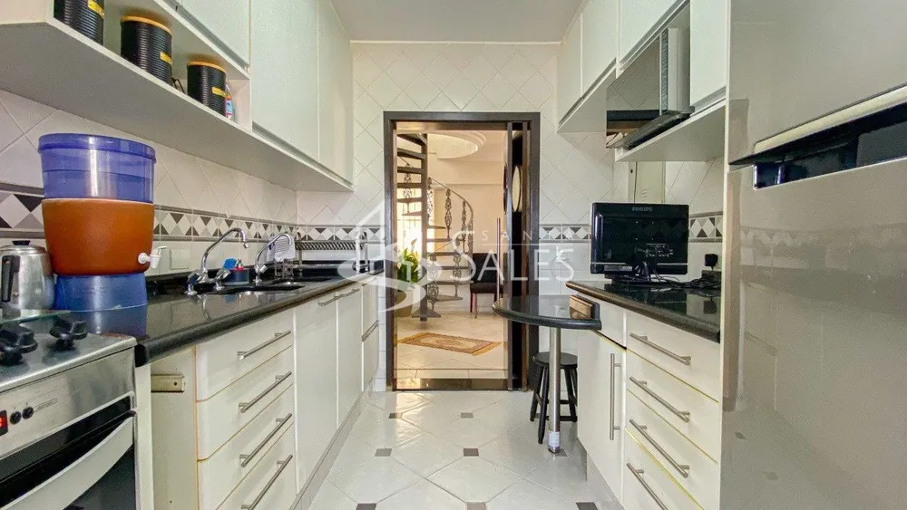 Cobertura, 3 quartos, 185 m² - Foto 2