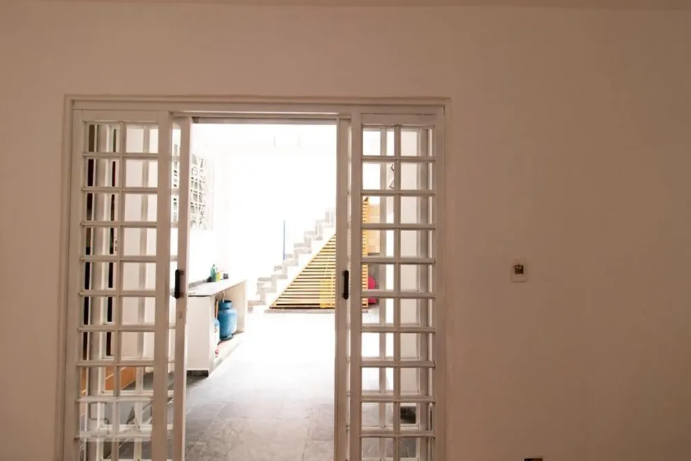 Casa, 4 quartos, 190 m² - Foto 3