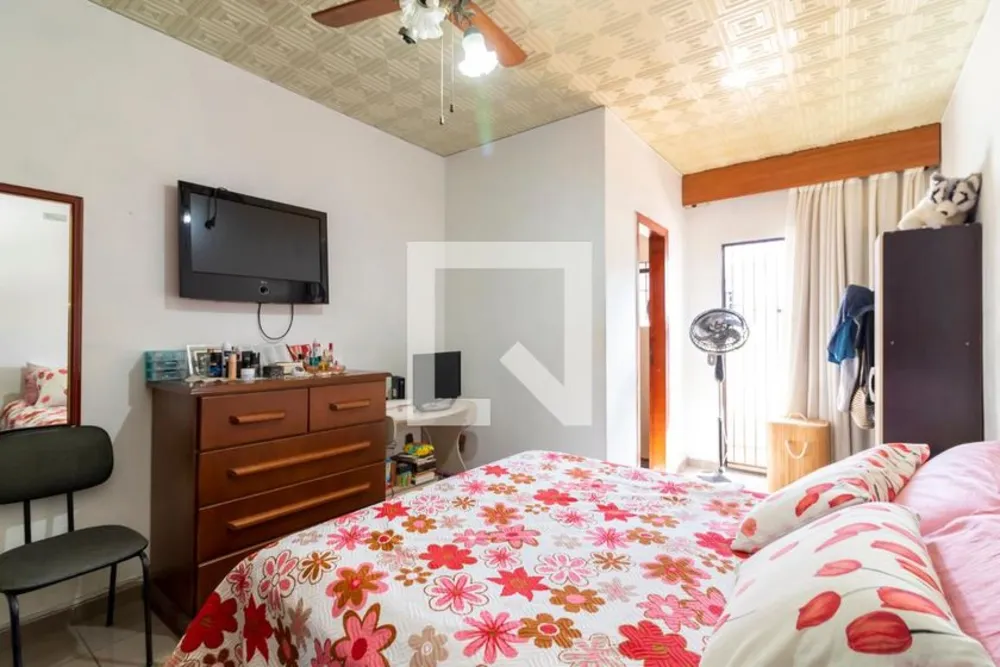 Casa, 3 quartos, 230 m² - Foto 1