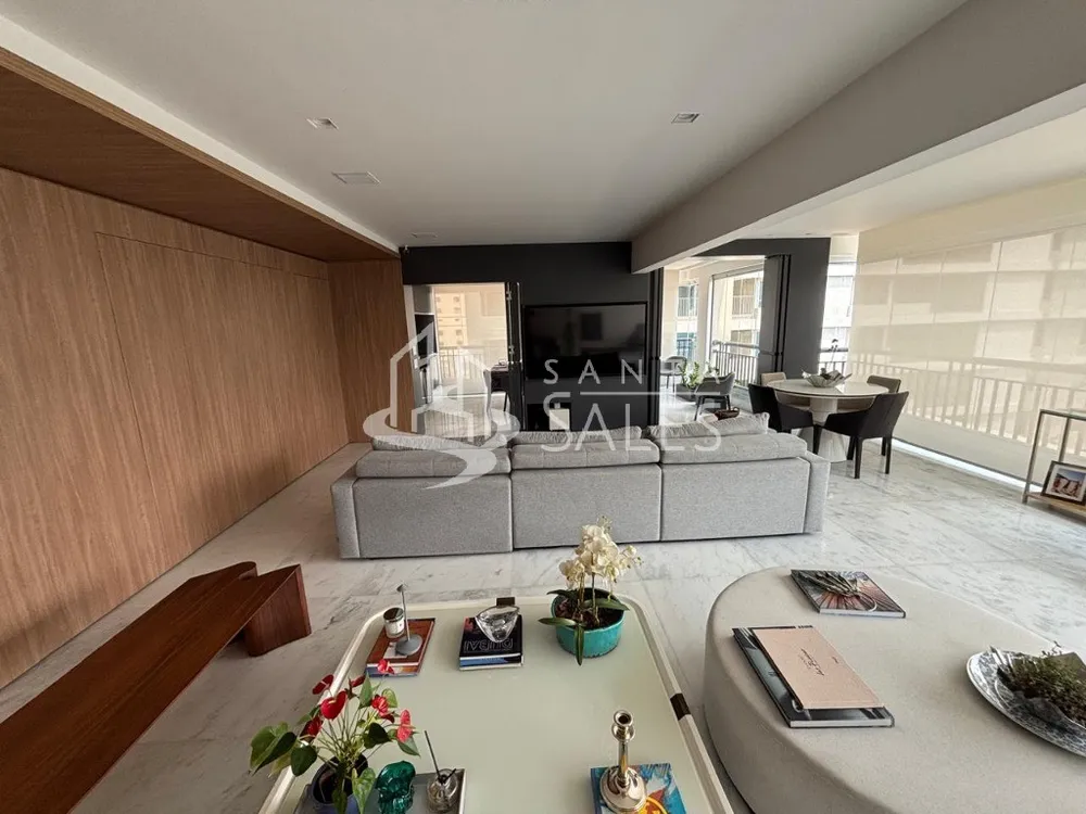 Apartamento, 4 quartos, 223 m² - Foto 1