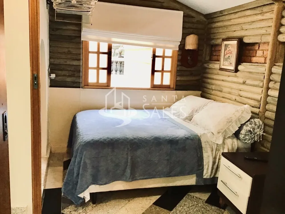 Sobrado, 11 quartos, 270 m² - Foto 1