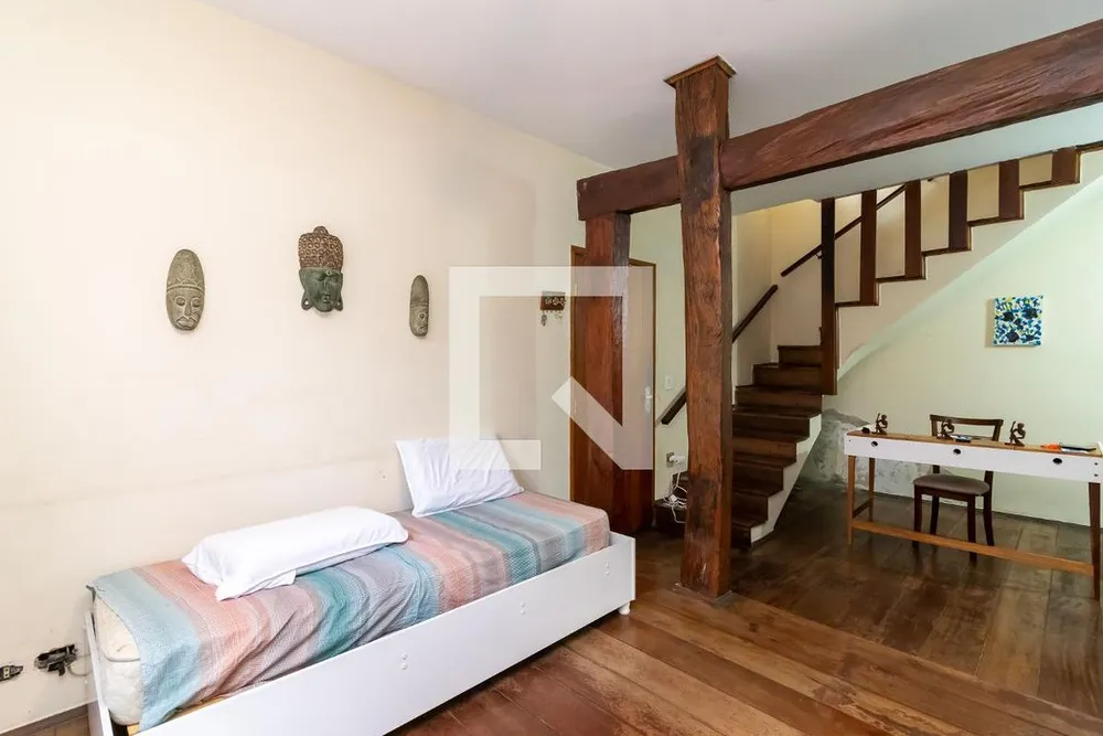 Casa, 3 quartos, 208 m² - Foto 1