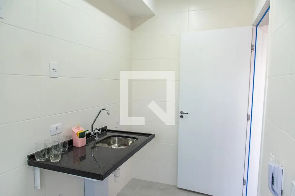 Apartamento, 1 quarto, 27 m² - Foto 2