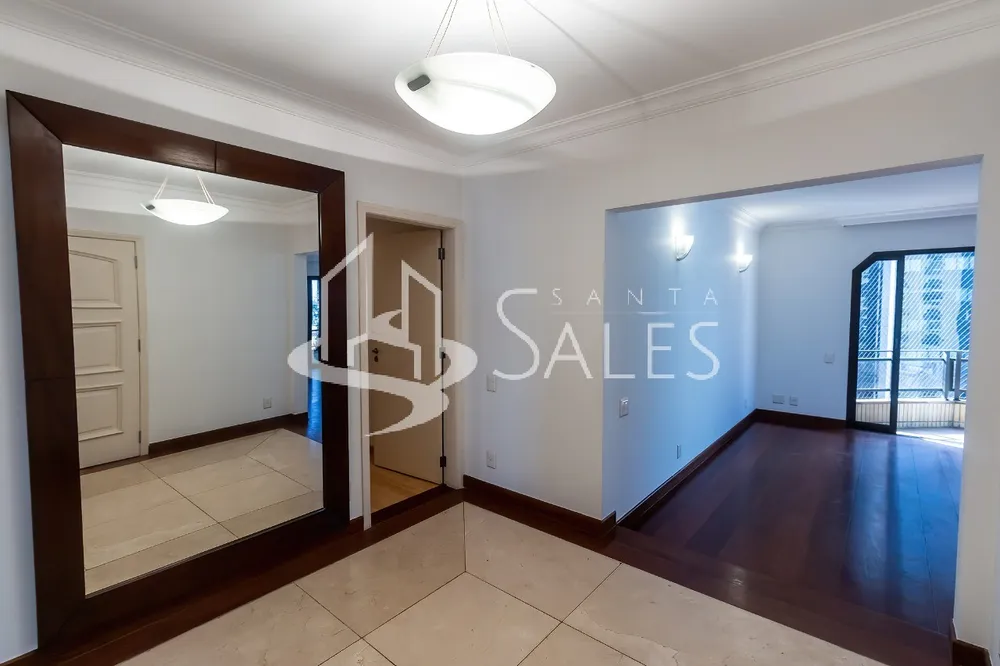 Apartamento, 3 quartos, 240 m² - Foto 1