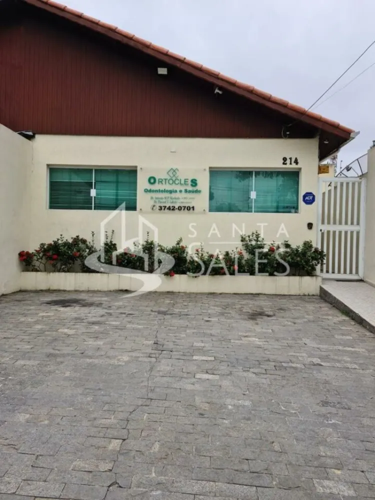 Sobrado, 6 quartos, 150 m² - Foto 1