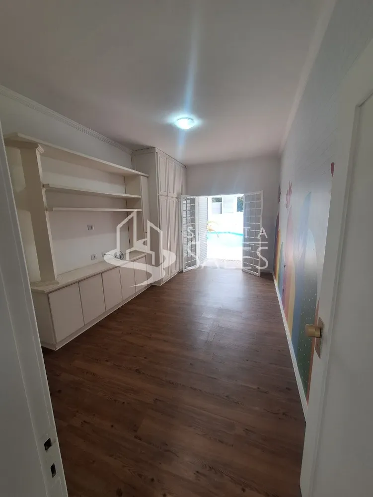 Casa, 4 quartos, 281 m² - Foto 1