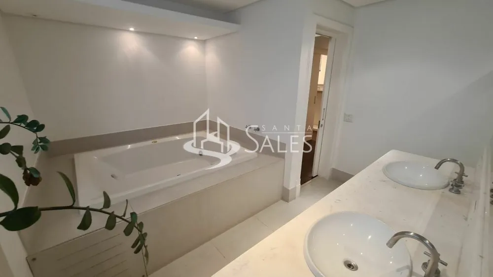 Apartamento, 3 quartos, 490 m² - Foto 1