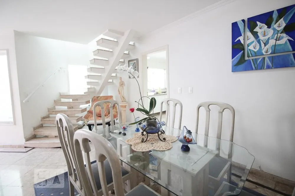Casa, 3 quartos, 195 m² - Foto 1