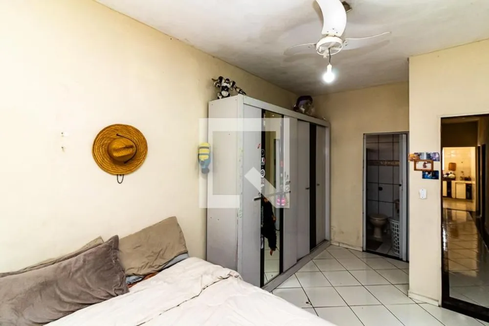 Casa, 4 quartos, 215 m² - Foto 1