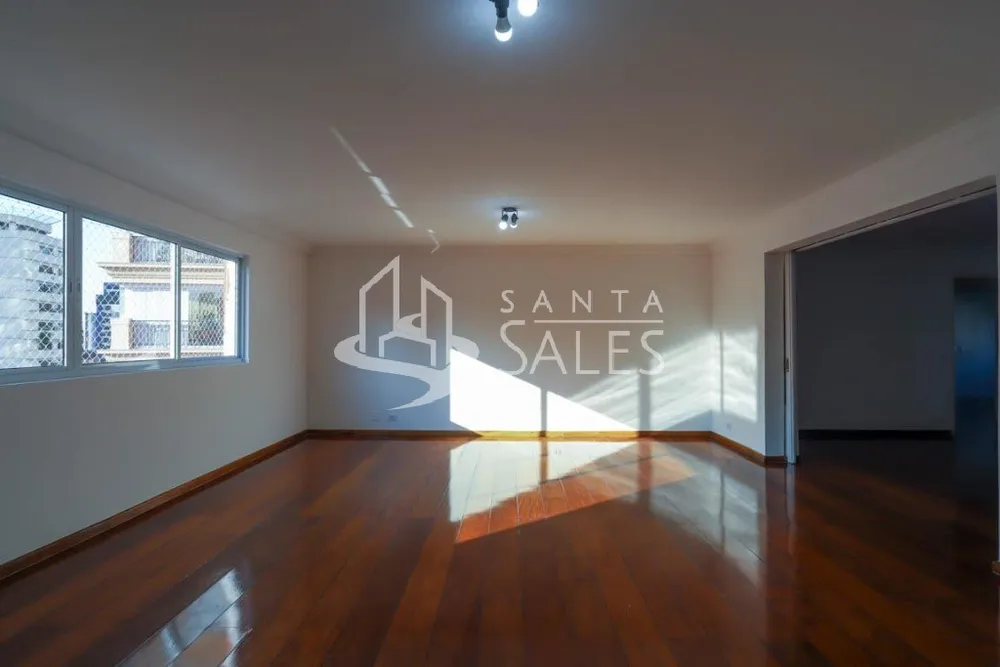 Apartamento, 3 quartos, 240 m² - Foto 1