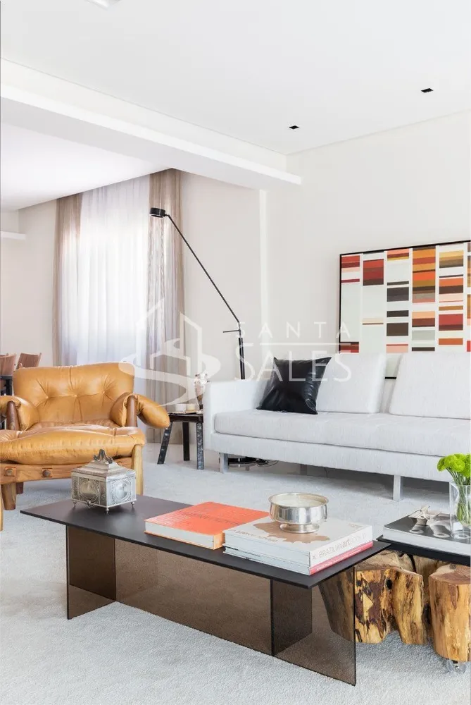Apartamento, 3 quartos, 230 m² - Foto 1
