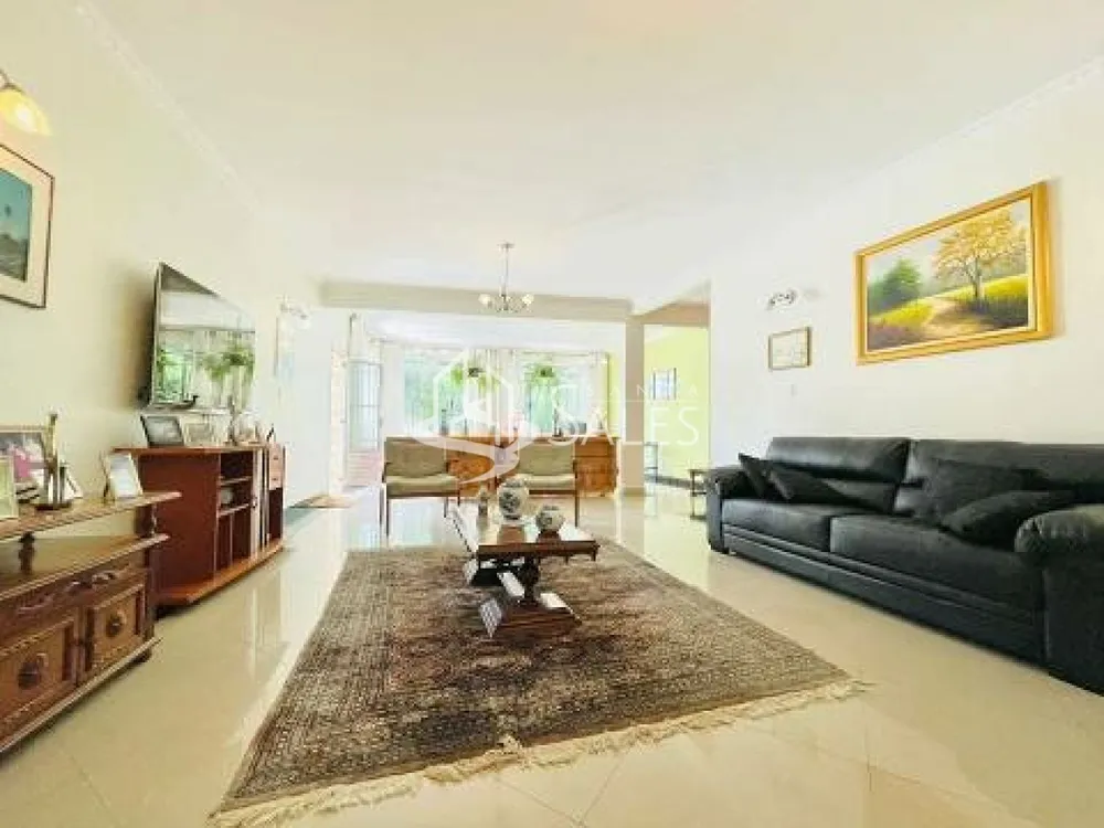 Sobrado, 3 quartos, 443 m² - Foto 1